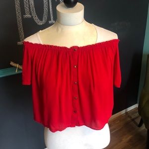OFF THE SHOULDER CROP TOP